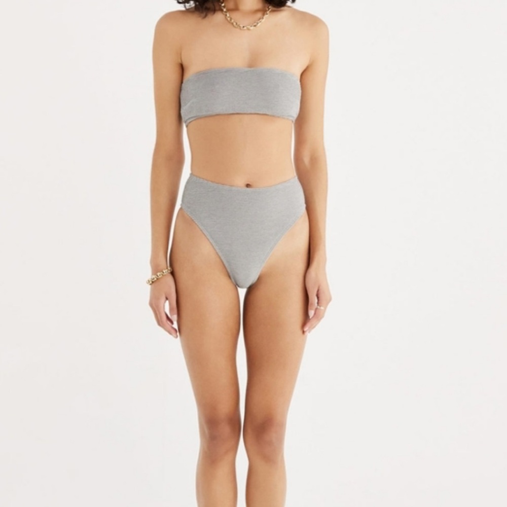 Rumer the label. Cassidy High waist bikini bottoms seafoam green‎ small